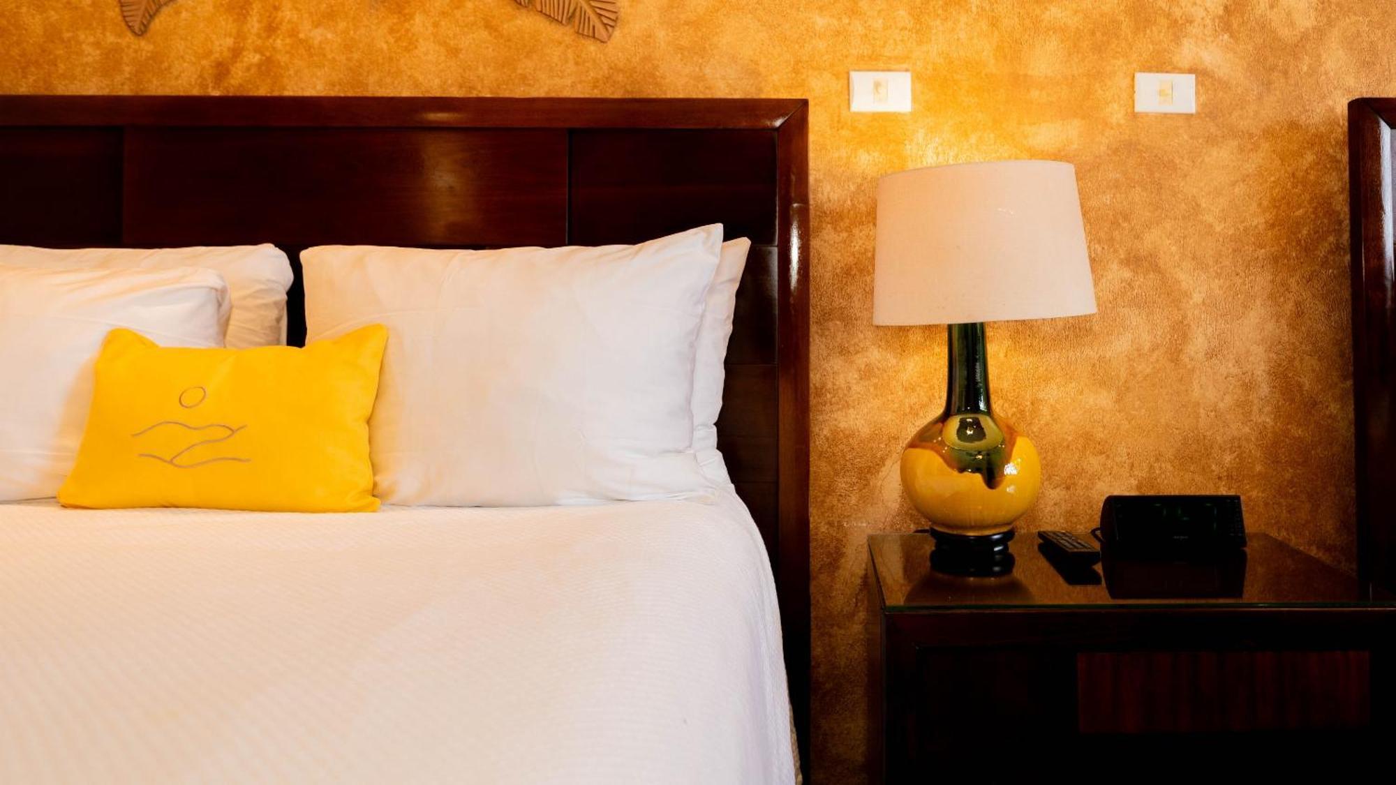 Buena Vista Chic Hotel Pilas Room photo